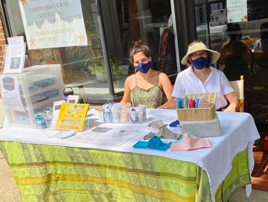 Alyssa and Roseanne Amolis sell masks in Larchmont.